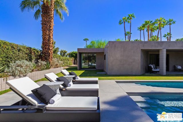 599 N Tercero Circle, Palm Springs, CA 92262