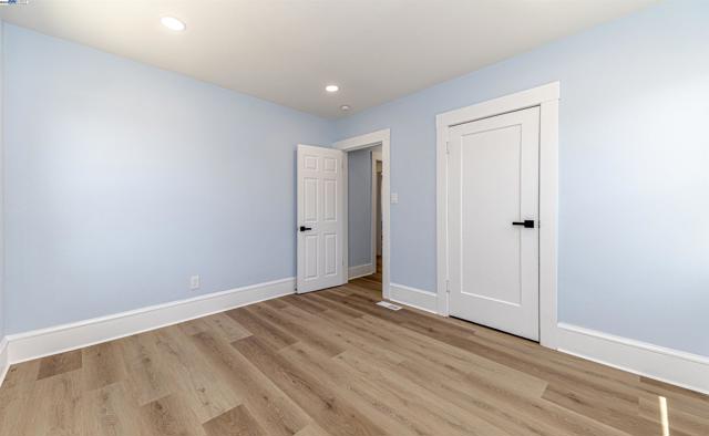 4015 SAN JUAN ST, Oakland CA: https://media.crmls.org/mediaz/1bec9665-1340-41c8-ab14-963a20c88171.jpg