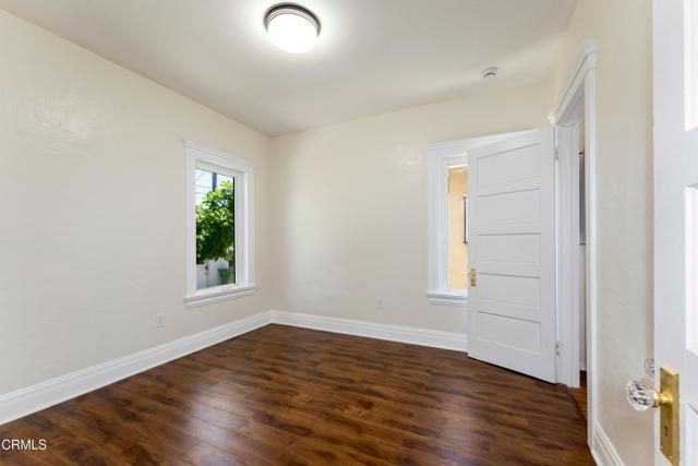 124 W Avenue 28, Los Angeles CA: https://media.crmls.org/mediaz/1bed9ecc-1e8e-4f31-9fae-3525df07a3be.jpg