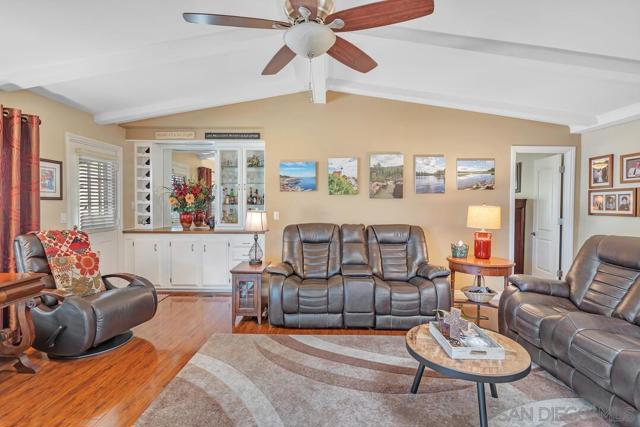 18218 Paradise Mountain Rd, Valley Center CA: https://media.crmls.org/mediaz/1bede4b1-5d74-4e3d-8b7e-3965aa3cb937.jpg
