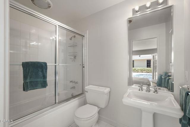 818 Huntington Garden Drive, San Marino CA: https://media.crmls.org/mediaz/1bef3cbd-bd6a-4527-bb01-5172e0285e59.jpg