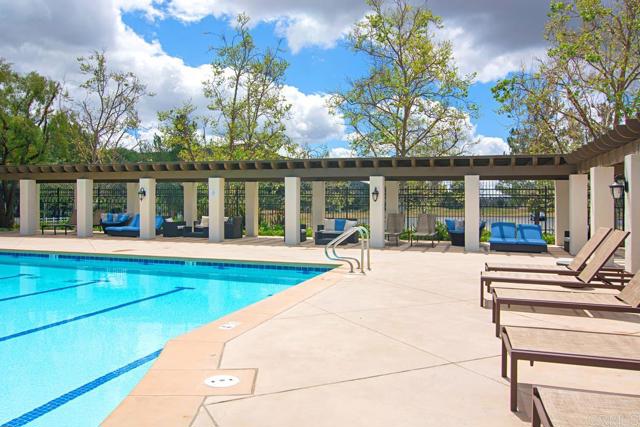 3385 Wild Oak Lane, Escondido CA: https://media.crmls.org/mediaz/1bf037f8-8911-4acc-b4cf-e697dee2dbc8.jpg