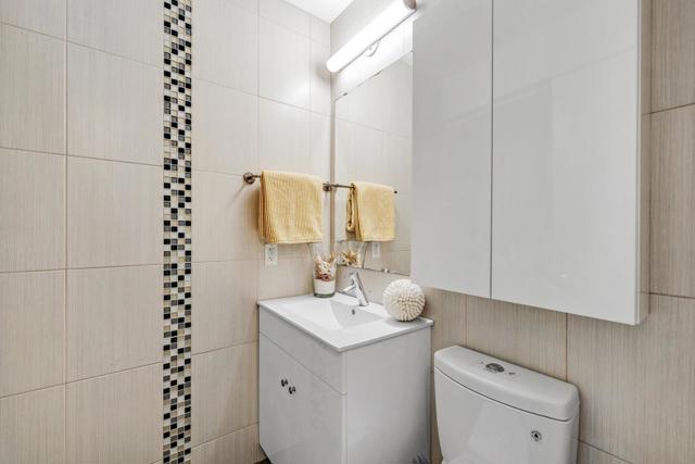 688 Mariners Island Boulevard, San Mateo CA: https://media.crmls.org/mediaz/1bf06e9f-ed84-45a2-a9f7-1de611c3cc6c.jpg