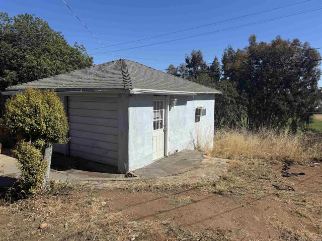 5643 Meade Avenue, San Diego CA: https://media.crmls.org/mediaz/1bf0abe7-4d2f-4e48-8361-9df43910455d.jpg