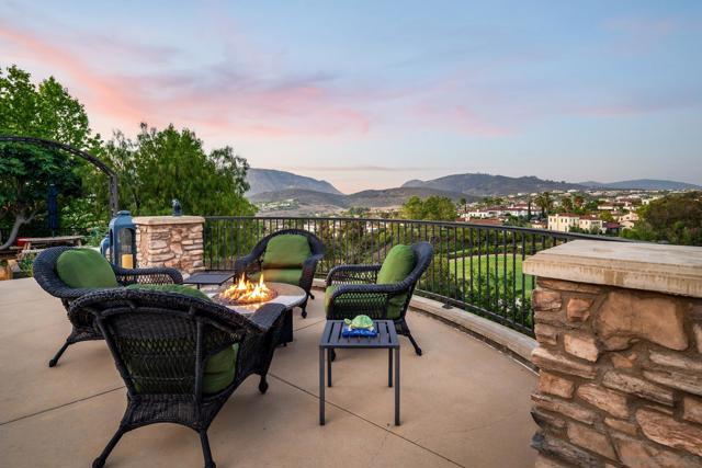 8053 High Time Ridge, San Diego CA: https://media.crmls.org/mediaz/1bf101ea-e664-4fd8-a3a9-abf127be5e0e.jpg