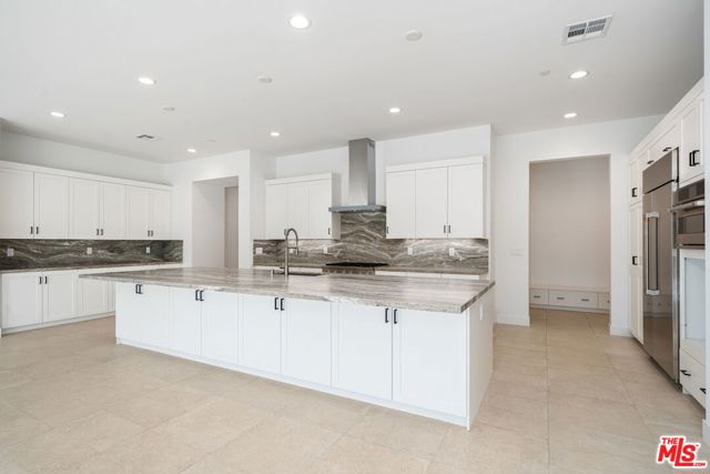 57660 Cherrywood Place, La Quinta CA: https://media.crmls.org/mediaz/1bf1212b-979a-4b3d-8dd1-f5b57b8c3796.jpg