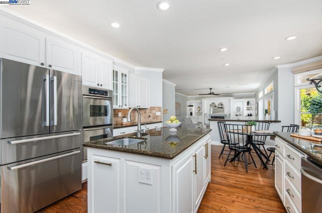 2405 Vintage Lane, Livermore CA: https://media.crmls.org/mediaz/1bf2a15f-ba83-496f-9811-d3058c054b89.jpg