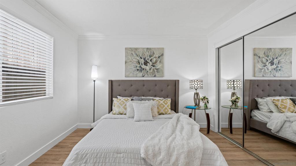 https://media.crmls.org/mediaz/1bf430cb-d2b7-4f1c-92a0-a0d8983f098b.jpg?preset=X-Large