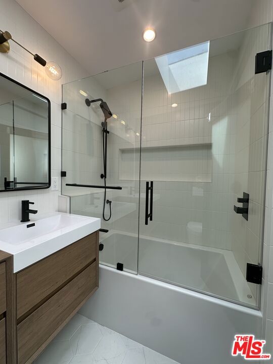 7460 Woodrow Wilson Drive, Los Angeles CA: https://media.crmls.org/mediaz/1bf44b58-03e1-4b7b-850c-1d99f6b479dc.jpg