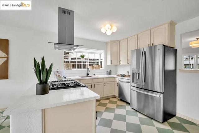 2968 Calle Del Sol Way, Rancho Cordova CA: https://media.crmls.org/mediaz/1bf4555d-fb16-41eb-aaa9-f7393713ad46.jpg