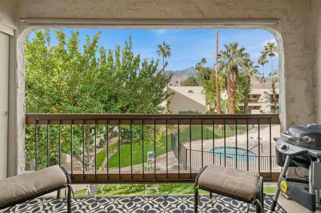 5300 Waverly Drive, Palm Springs, California 92264, 1 Bedroom Bedrooms, ,1 BathroomBathrooms,Condominium,For Sale,Waverly,219104883PS