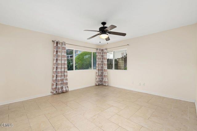 1274 Sunnycrest Avenue, Ventura CA: https://media.crmls.org/mediaz/1bf4e7e9-ba83-450b-a158-788afeb38f0b.jpg
