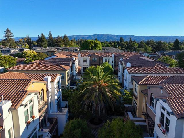 324 Cherokee Loop, Mountain View CA: https://media.crmls.org/mediaz/1bf5146e-ed1e-4e0c-98ff-0aa27ba8803e.jpg