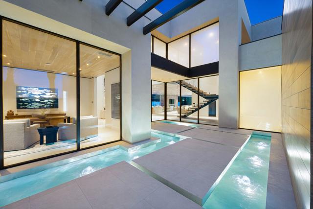 Image 2 of 11 For 81825 Baffin Avenue