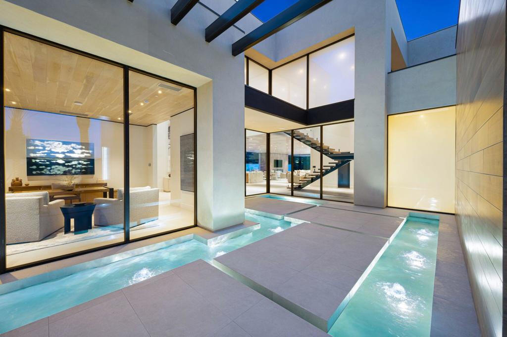 MLS #219138715DA image #2