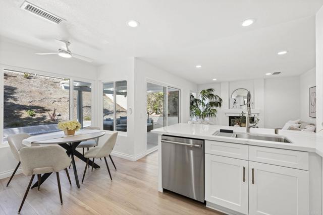 1421 Corte Clasica, San Marcos CA: https://media.crmls.org/mediaz/1bf60b31-da81-45fb-8366-f4738514fcb5.jpg
