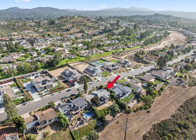 17924 Saint Andrews Dr, Poway CA: https://media.crmls.org/mediaz/1bf7d0e8-4332-4812-ae8d-f53caefa8370.jpg