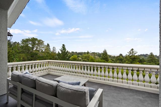1535 Lakeview Drive, Hillsborough CA: https://media.crmls.org/mediaz/1bf8206b-52f3-42ca-b7a6-c22dc0aa04d0.jpg