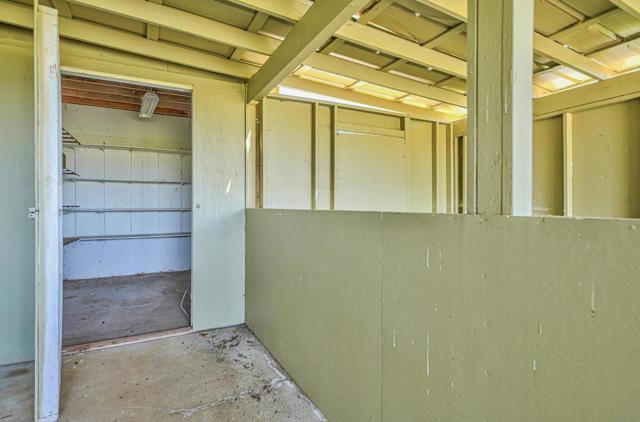 29225 Chualar Canyon Road, Chualar CA: https://media.crmls.org/mediaz/1bf90ac0-4d36-4bb9-853c-8cd6e6820726.jpg