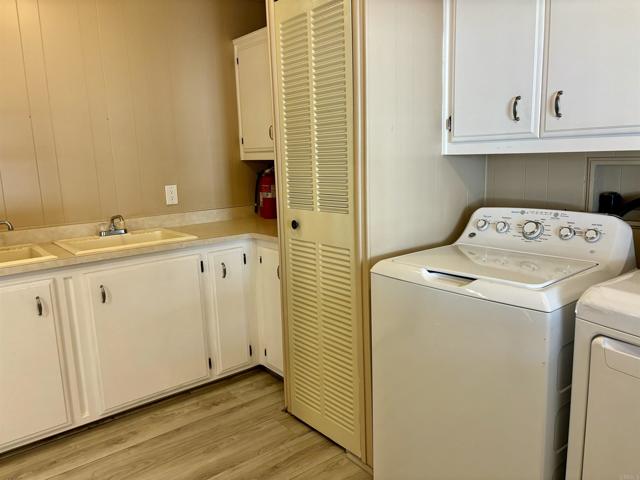 5420 Kipling Lane, Carlsbad CA: https://media.crmls.org/mediaz/1bf9163b-e70b-49c9-89cc-398446a6bd7d.jpg