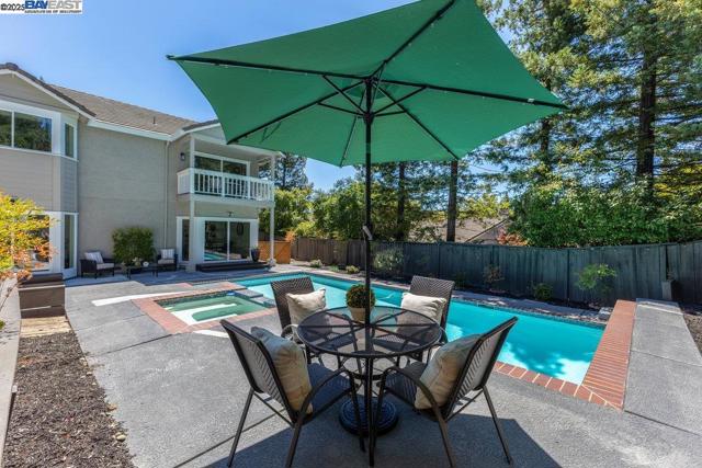25 Mackenzie, Danville CA: https://media.crmls.org/mediaz/1bf92322-2672-4076-8b55-c4964ccde844.jpg