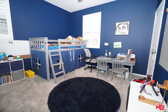 9009 S Calvin Way, Inglewood CA: https://media.crmls.org/mediaz/1bf9266a-d417-4879-82b6-f3831a173839.jpg