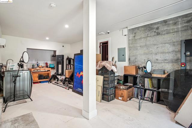 Image 17 of 46 For 90 Starview Dr