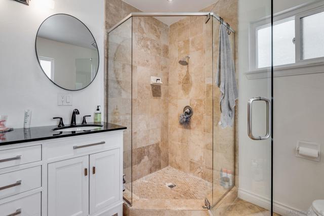 1271 Via Sendero, Escondido CA: https://media.crmls.org/mediaz/1bfad6eb-36ac-497c-abb6-8743a846acd7.jpg