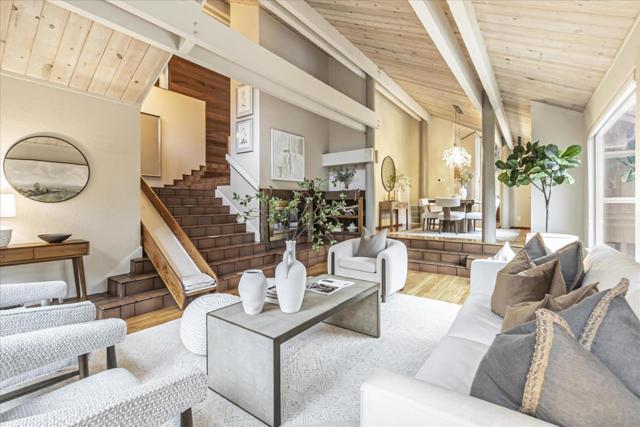 19233 Mountain Way, Los Gatos CA: https://media.crmls.org/mediaz/1bfc459f-03b4-4e68-8efa-0170a5870d3f.jpg