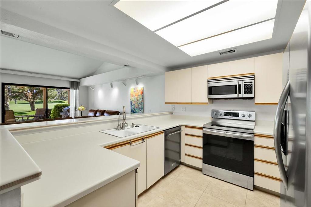 MLS #219137326DA image #10