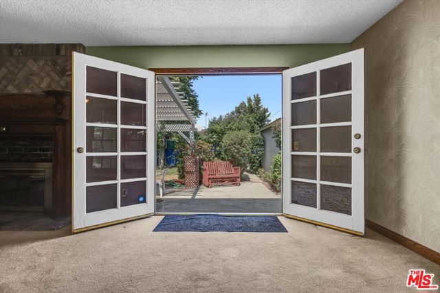 7903 Amestoy Avenue, Van Nuys CA: https://media.crmls.org/mediaz/1bfebd3e-acef-49bc-8c9c-945514aeb1be.jpg
