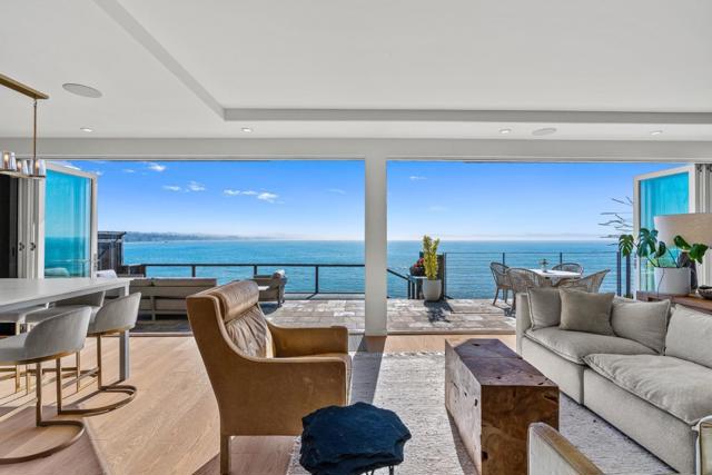 108 Grove Lane, Capitola CA: https://media.crmls.org/mediaz/1bfefe0e-cf9b-454a-a20e-21612e0e313e.jpg