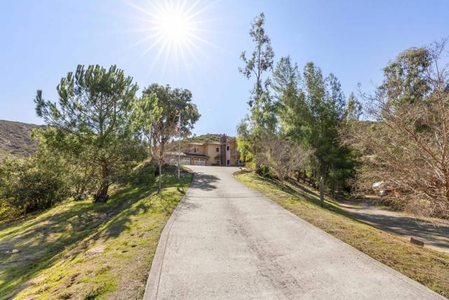 6433 Dehesa Road, El Cajon CA: https://media.crmls.org/mediaz/1bff68f7-d95a-4784-824b-02d0fe0761e1.jpg