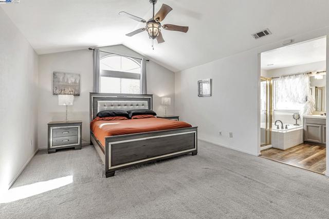 639 Eaker Ct, Antioch CA: https://media.crmls.org/mediaz/1bff6a84-960b-4469-8c24-474c6b596266.jpg