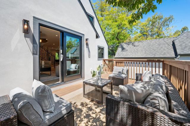 2205 Adeline Drive, Burlingame CA: https://media.crmls.org/mediaz/1c002145-a242-445e-a041-8d1cb5776a6c.jpg