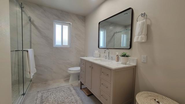 53645 Avenida Mendoza, La Quinta CA: https://media.crmls.org/mediaz/1c006f81-6771-4386-967f-2f69f8b51ea5.jpg