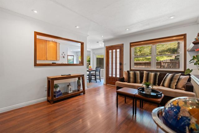 4485 Vision Drive, San Diego CA: https://media.crmls.org/mediaz/1c014e34-c013-41d6-82d3-02f7e9364cd7.jpg