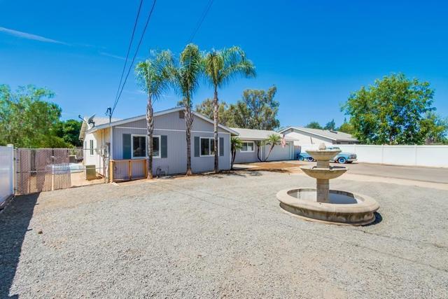 Detail Gallery Image 2 of 33 For 415 3rd St, Ramona,  CA 92065 - 3 Beds | 2 Baths
