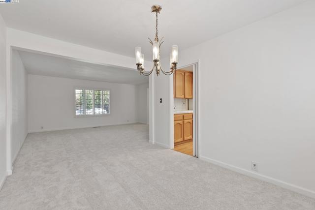 1927 Foxswallow Cir, Pleasanton CA: https://media.crmls.org/mediaz/1c025d4a-2eaf-4f9e-8a79-8510dad2ee59.jpg