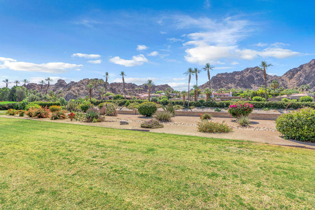 78565 Vista Del Fuente, Indian Wells CA: https://media.crmls.org/mediaz/1c028eb5-ef08-4b0f-a04a-30819b1a166c.jpg