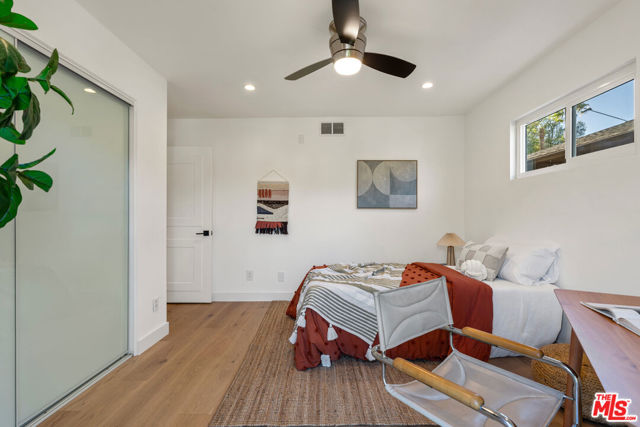 1711 Bridgeport Drive photo 33