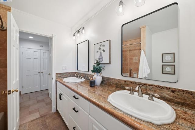 1515 Grove Way, Concord CA: https://media.crmls.org/mediaz/1c03213c-c3d2-48e6-b52c-4b0da35025b2.jpg