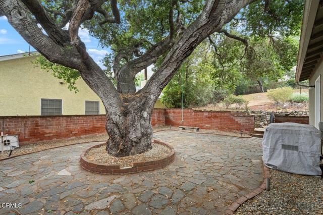 2009 Sierra Place, Glendale CA: https://media.crmls.org/mediaz/1c032879-0973-424b-8a73-bcd775e0ad16.jpg