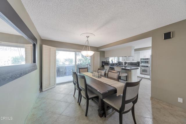 Detail Gallery Image 7 of 34 For 9212 Creemore Dr, La Crescenta,  CA 91214 - 3 Beds | 3 Baths