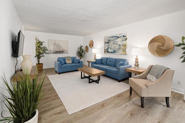 Detail Gallery Image 2 of 31 For 836 S Sierra, Solana Beach,  CA 92075 - 2 Beds | 2/1 Baths
