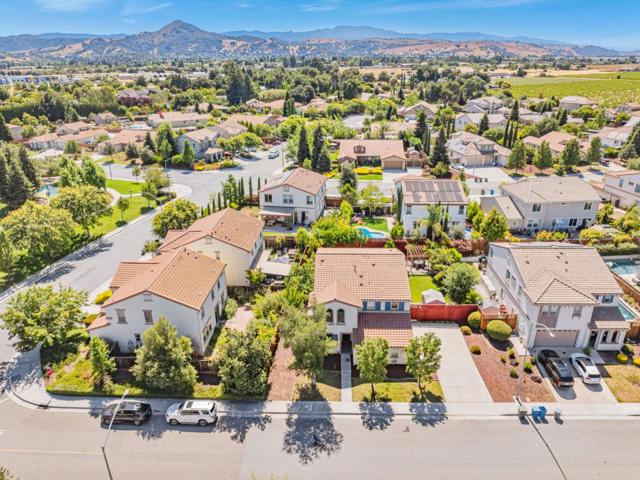 17425 Shelton Way, Morgan Hill CA: https://media.crmls.org/mediaz/1c036a9f-96de-4449-a9ce-ac3aedea3f82.jpg