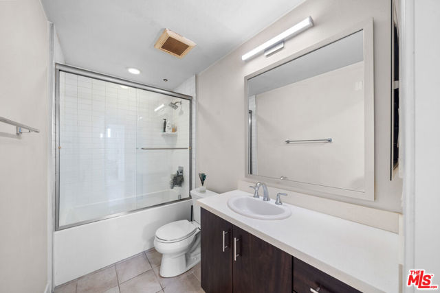 436 S Virgil Avenue, Los Angeles CA: https://media.crmls.org/mediaz/1c059add-1e58-4a40-a32f-5f318c1dfaac.jpg