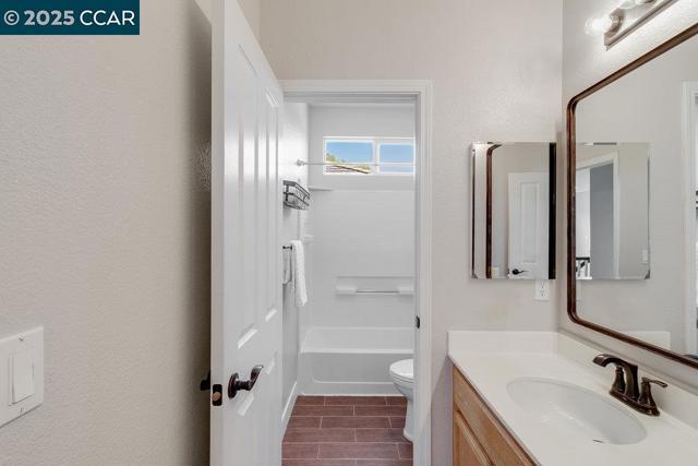 113 St Laurent Ct, Martinez CA: https://media.crmls.org/mediaz/1c05ccd5-0787-49a6-a5ea-0d0d5c07efd8.jpg