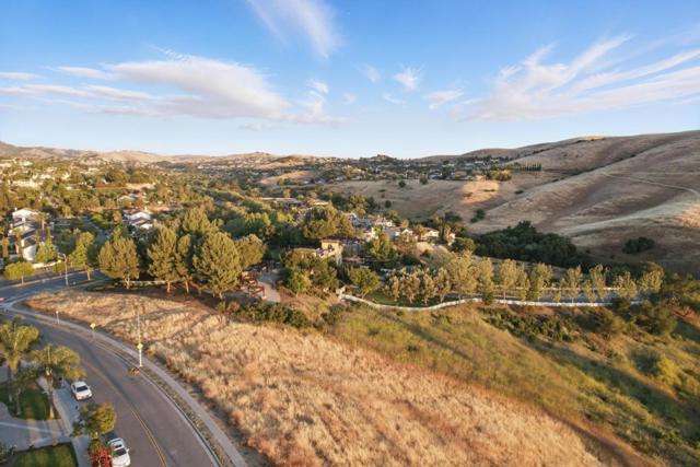 4769 Whitetail Lane, San Jose CA: https://media.crmls.org/mediaz/1c05ee6c-2b8f-4a0d-8ffa-ee062f40b290.jpg