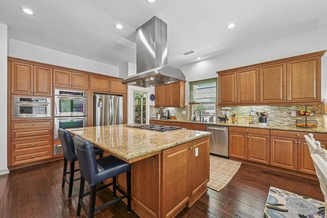 939 Bluejack Road, Encinitas CA: https://media.crmls.org/mediaz/1c070ece-5989-47e5-b43e-1949811768de.jpg